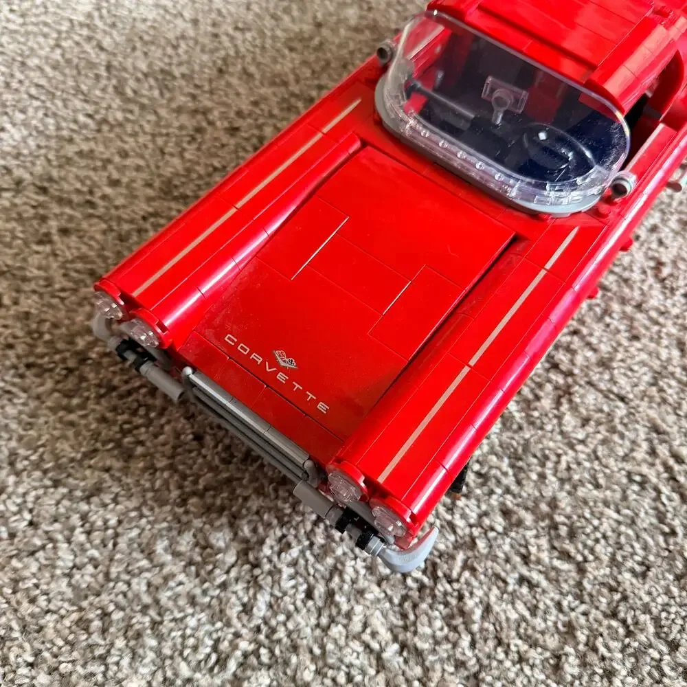 LEGO Icons Chevrolet Corvette 1961 Set 1032 COMPLETED with Instructions